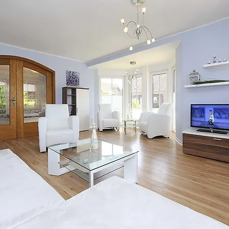 Haus _konteradmiral Eduard Varrent