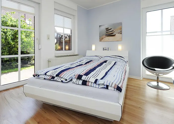 Haus _konteradmiral Eduard Varrent Апартаменты *