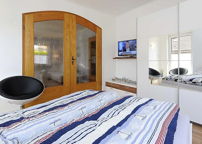 Haus _konteradmiral Eduard Varrent Апартаменты *